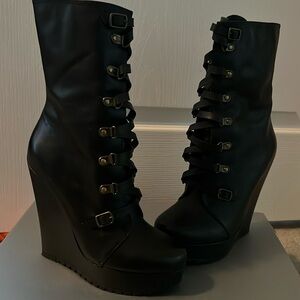 Kelsie Dagger Hettie Boot  7.5 | Black Leather Wedge